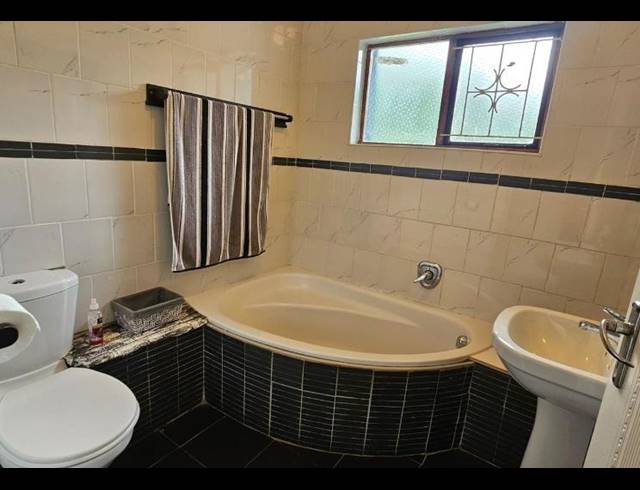 3 BEDROOM HOUSE FOR SALE IN NEW GERMANY
